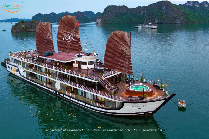 View Orchid Classic Cruise Halong Bay, Du thuyền 5 sao Orchid Classic Cruise