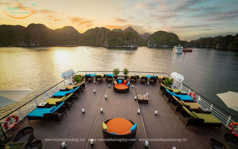 Sundeck Stellar of the seas Cruise Halong Bay-Lan Ha Bay with Smile Travel