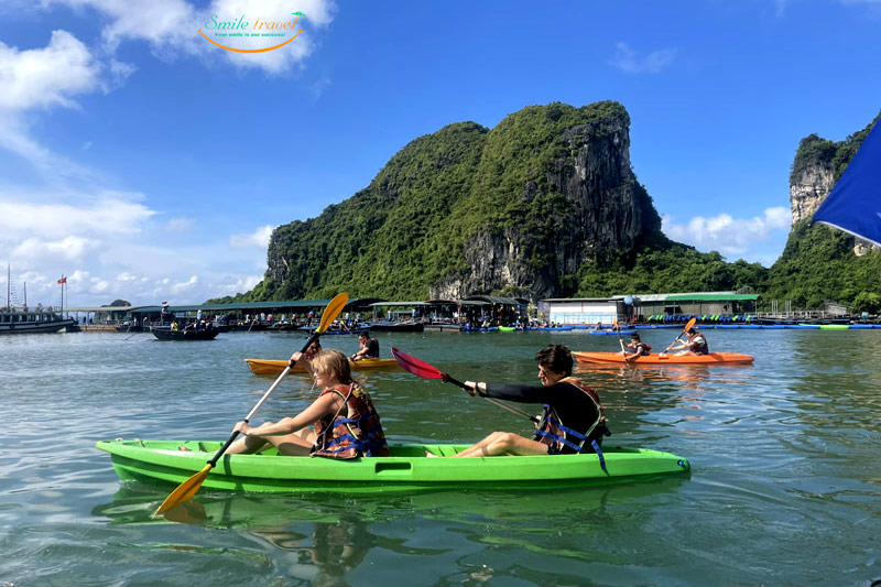Kayak Cozy Bay Cruise-Halong Luxury Day Cruise, Du Thuyền Cozy Bay Premium Cruise Halong Bay.