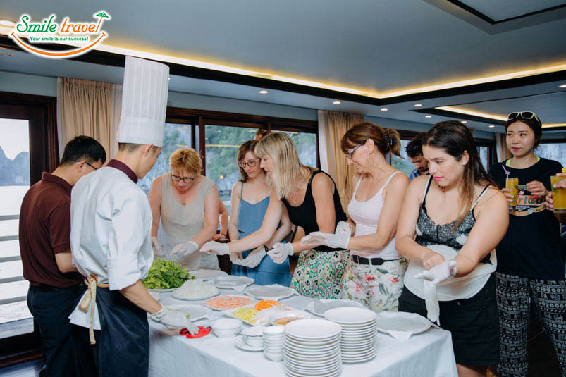 Cooking-class-Athena-luxury-Cruise Halong bay