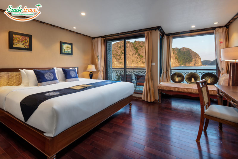 Junior-Suite-Room-Indochine-Cruise 5*-Halongbay-Vietnamhalongbay.com