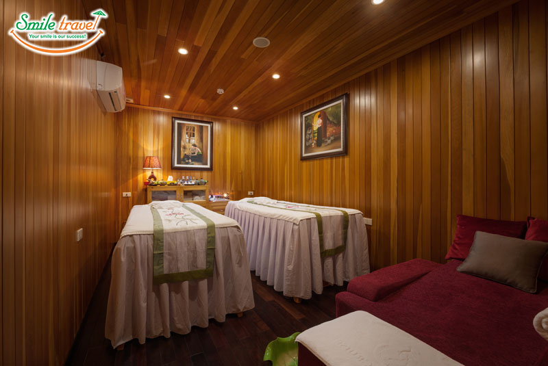 Spa-massage-Athena-luxury-Cruise Halong bay
