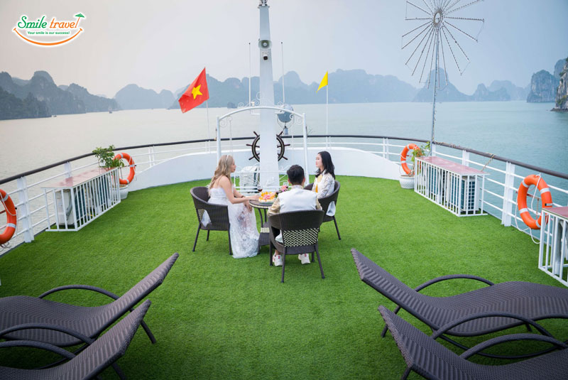 Sundeck-Stella-Maris-Cruise 5* Halongbay-Vietnamhalongbay.com