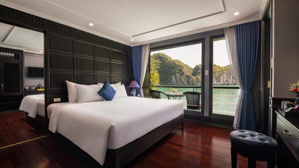 Double room-Rosy cruise Halong Bay