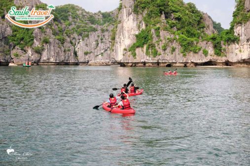 Kayking Mon Chéri Cruise Smiletravel Halongbay