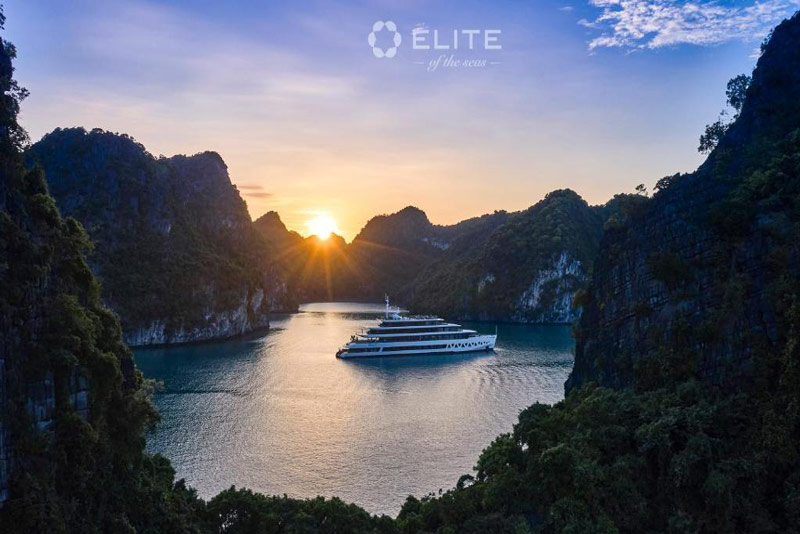 Overview- Elite of the seas Cruise luxury Halong Bay- Smile Travel