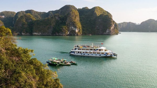 Overview-1 Day Halong bay cruise 5* with 6 hours- Luxury tour