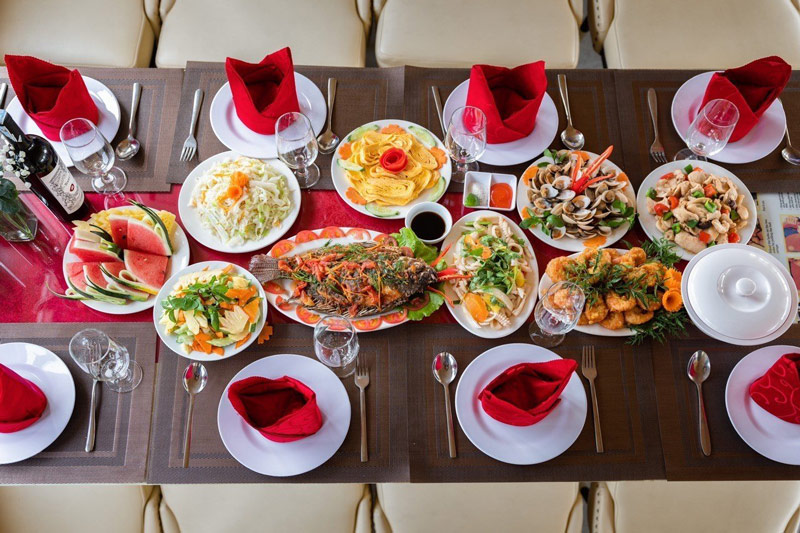 Food-1 Day Halong bay cruise 5* with 6 hours- Luxury tour