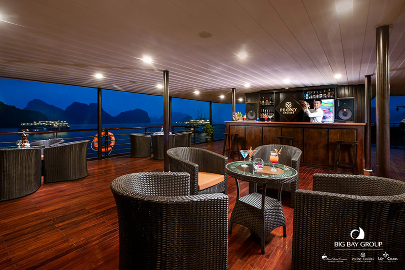Restaurant-view-Peony Cruises Halong Bay 5*
