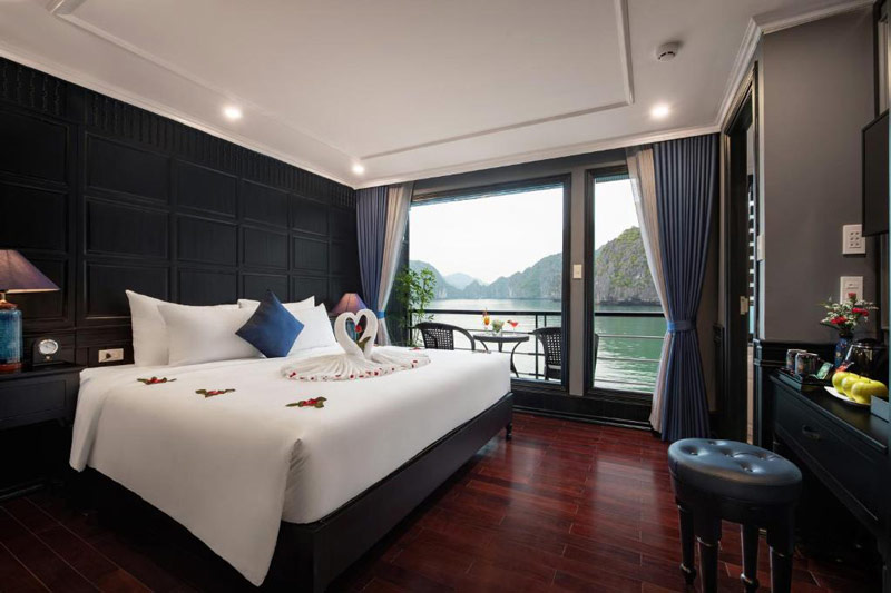 Double room-Rosy cruise Halong Bay
