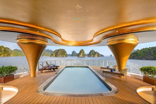 Pool- Sea stars cruise halong bay 6 star-Smile Travel