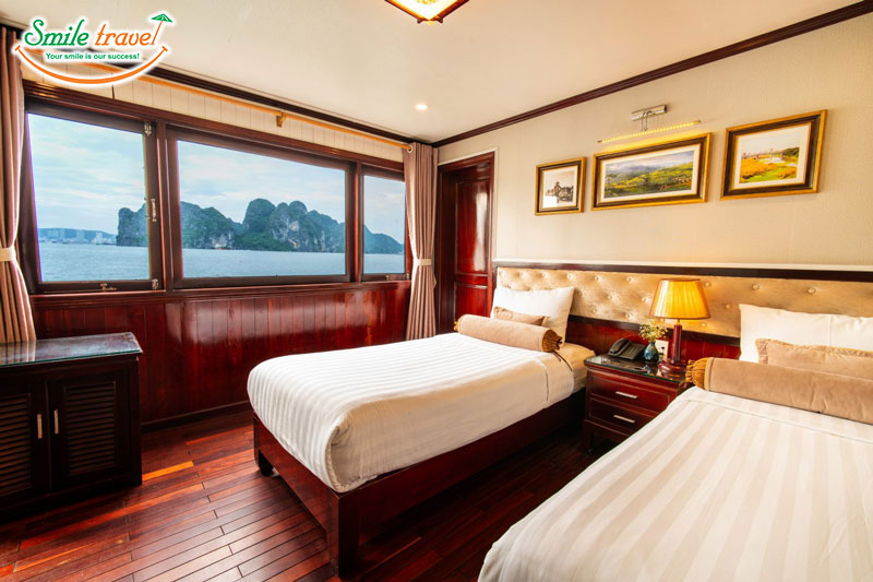 Deluxe twin cabin Swan Cruise Smiletravel Halong Bay