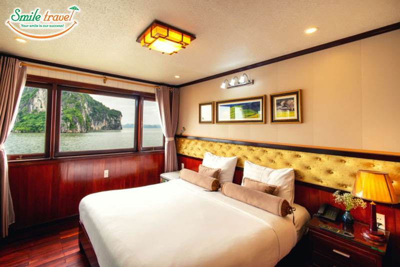 Deluxe cabin Swan Cruise Smiletravel Halong Bay