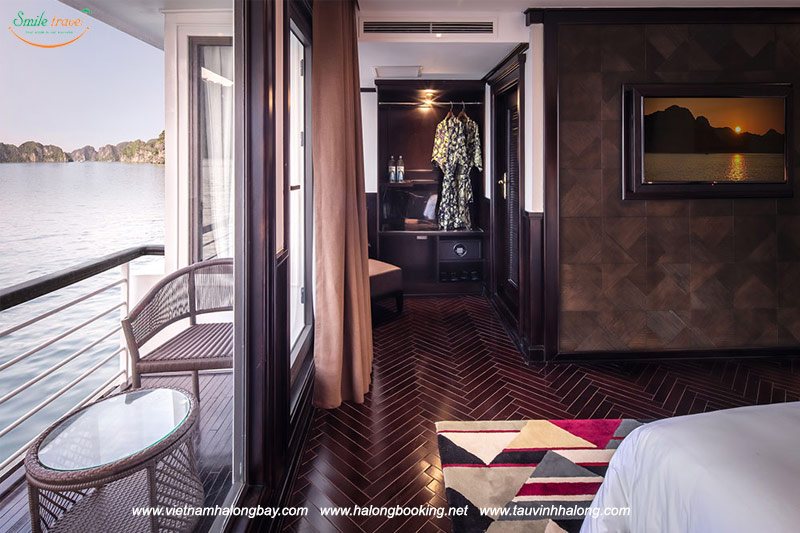 Deluxe Cabins- Ambassador Cruise Halong Bay 5*-Smile Travel