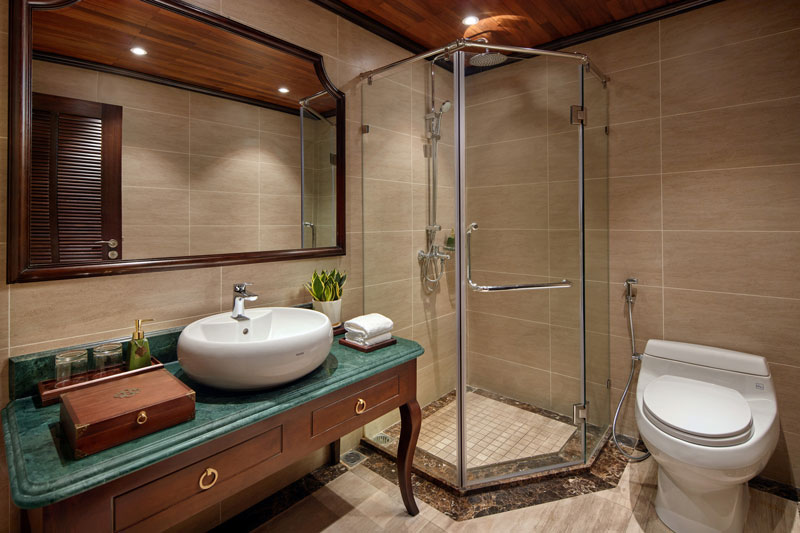 Bathroom Junior Suite rooms-Indochine Premium Cruise Halong-Lan Ha Bay
