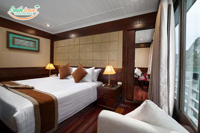 Family Deluxe connecting Halong Mila Cruises Smiletravel