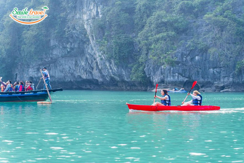 Kayaking Halong Symphony Cruise Smiletravel