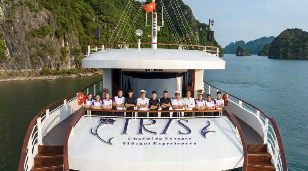 Service staff on Iris cruise Halong