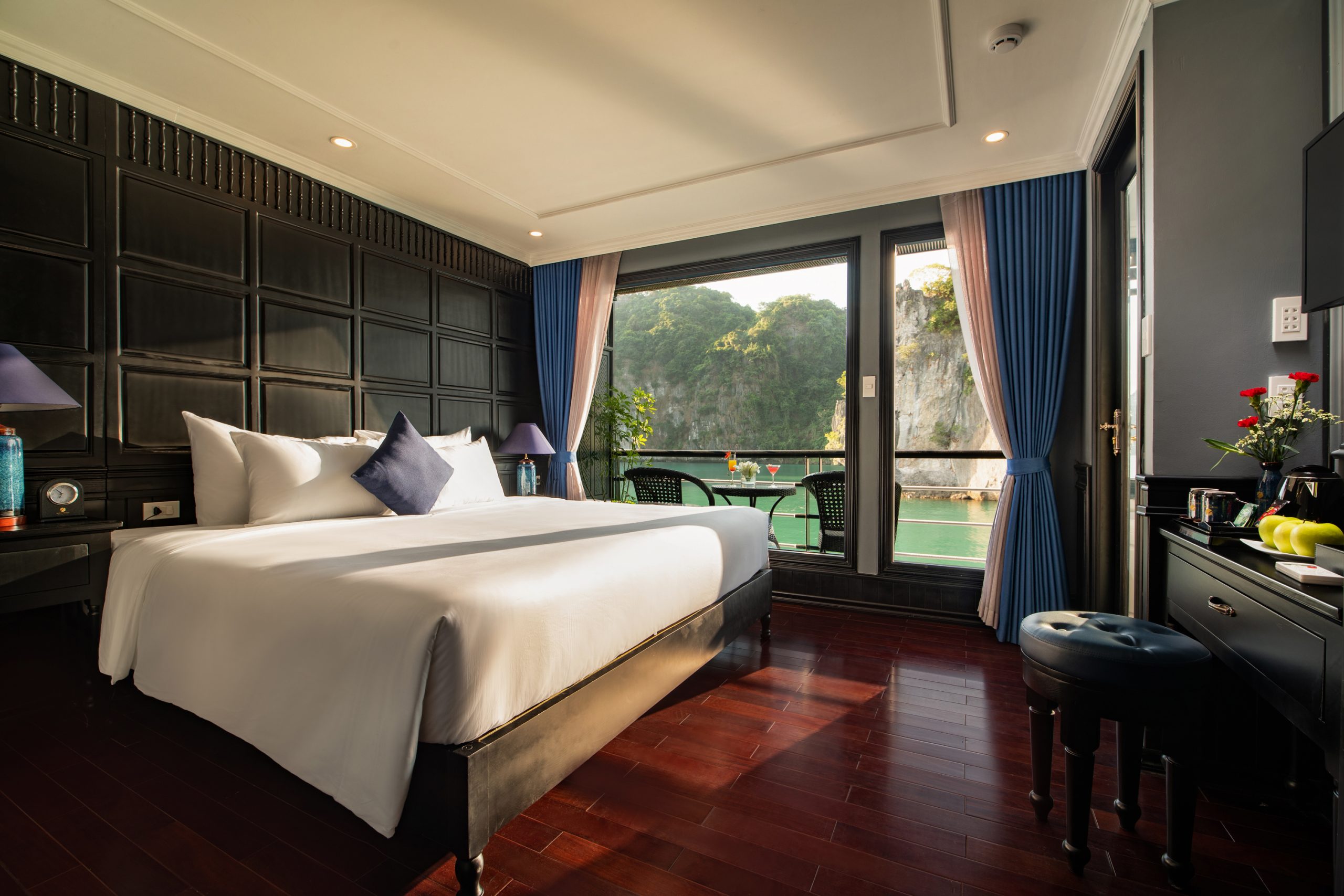 Junior Suite, Rosy Cruise Halong