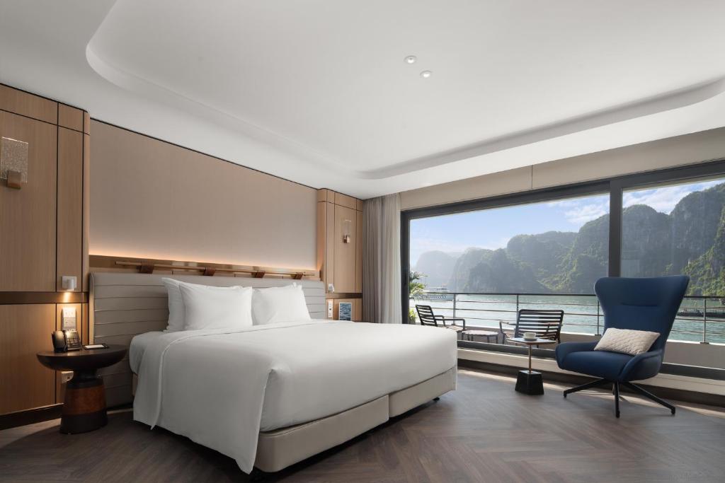 Veranda Suite, Essence Grand Cruise Halong