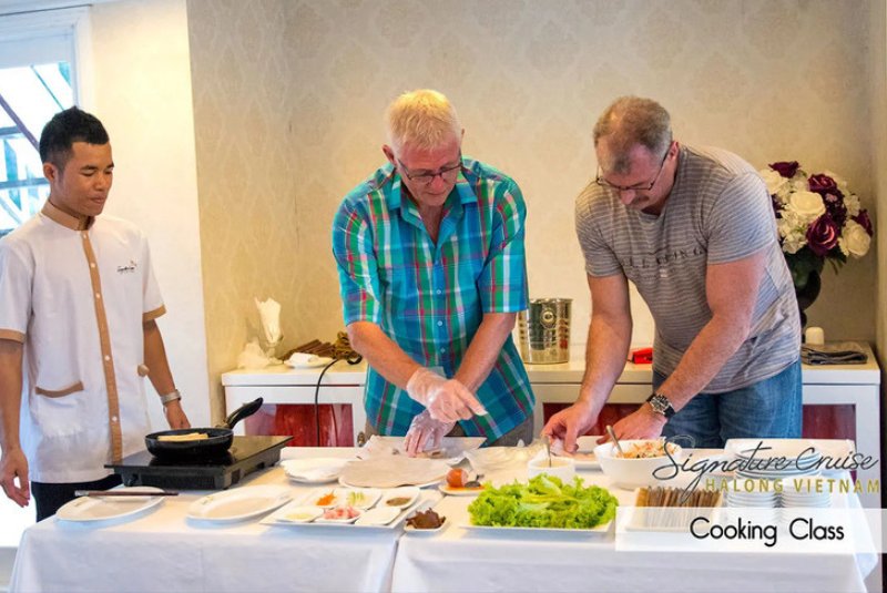 Join in a cooking class on the Signature Cruise Join in a cooking class on the Signature Cruise