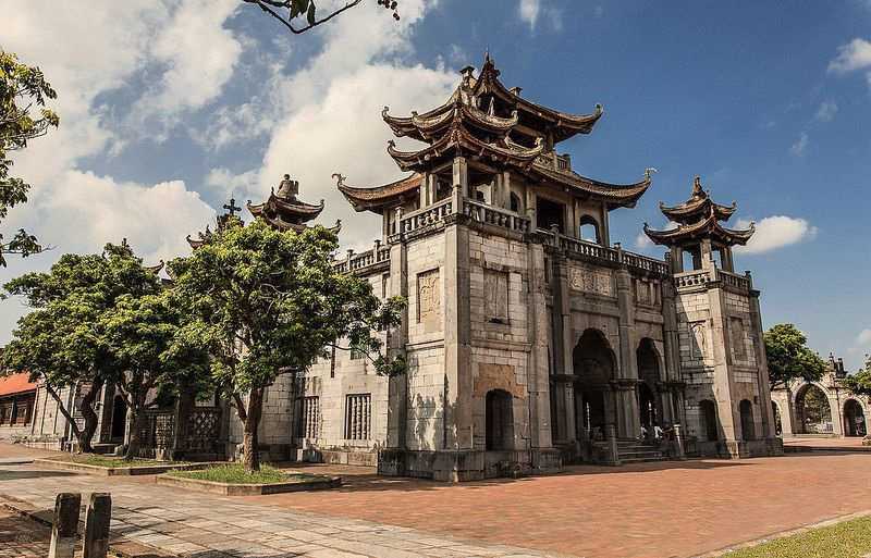 Phat Diem ninh binh