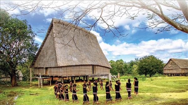 Central Highlands tourism